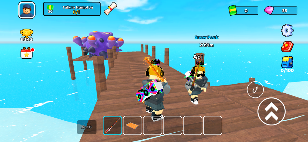 보라색 생물 근처의 푸른 물 위에 나무 부두에 있는 아바타를 보여주는 Fish It 낚시 게임의 게임 플레이.