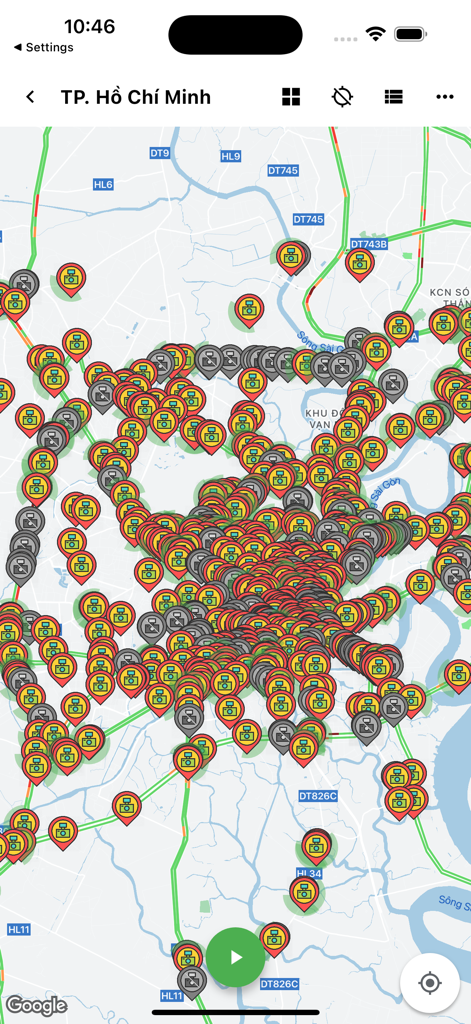 Traffic Camera VN - Interactive map of Ho Chi Minh City showing numerous live traffic camera locations and real-time road conditions
