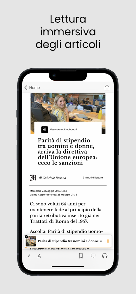 Smartphone display showing an article layout in the Il Messaggero Mobile app with immersive reading features