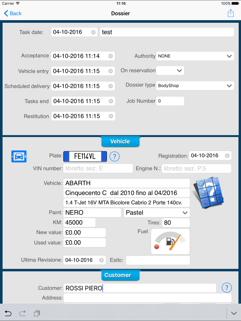 iWinCar - Detailed vehicle and customer dossier view in the iWinCar iPad application