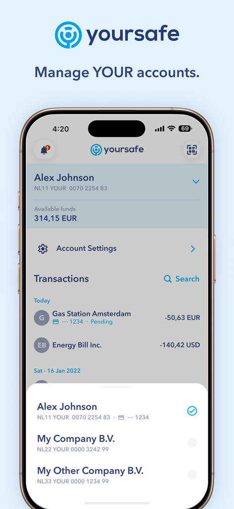 거래 및 사용 가능한 자금을 관리하기 위한 개인 및 비즈니스 계정 옵션을 보여주는 Yoursafe 모바일 앱 인터페이스