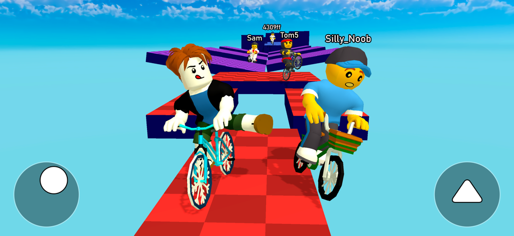 Bike for Obby: Dynamic Play - Personajes estilo Roblox en bicicletas navegando por una pista de obstáculos a cuadros en el cielo