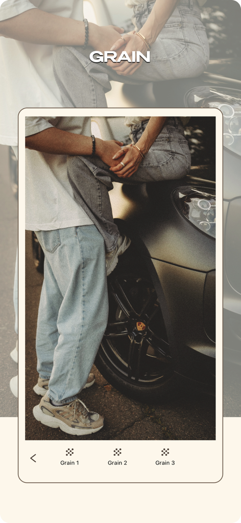 Captura de pantalla de la aplicación de edición de fotos MULI mostrando opciones para añadir texturas de grano estéticas a una foto de una pareja