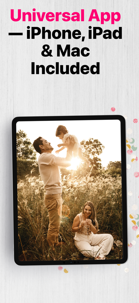 iPhone、iPad、Macのユニバーサル互換性を説明するテキストと共に、家族写真のスライドショーを表示するiPad