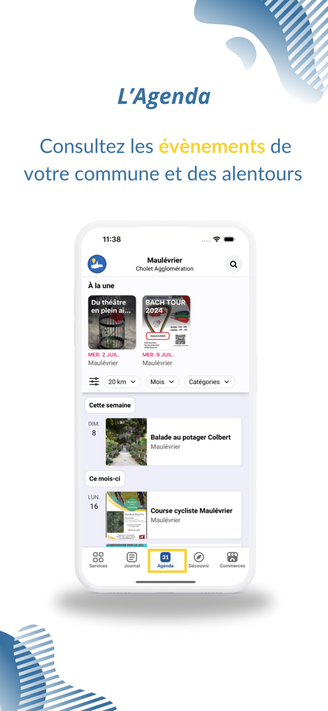 IntraMuros: Info du territoire - Interface of the IntraMuros app showing a local town agenda with upcoming community events and activities.