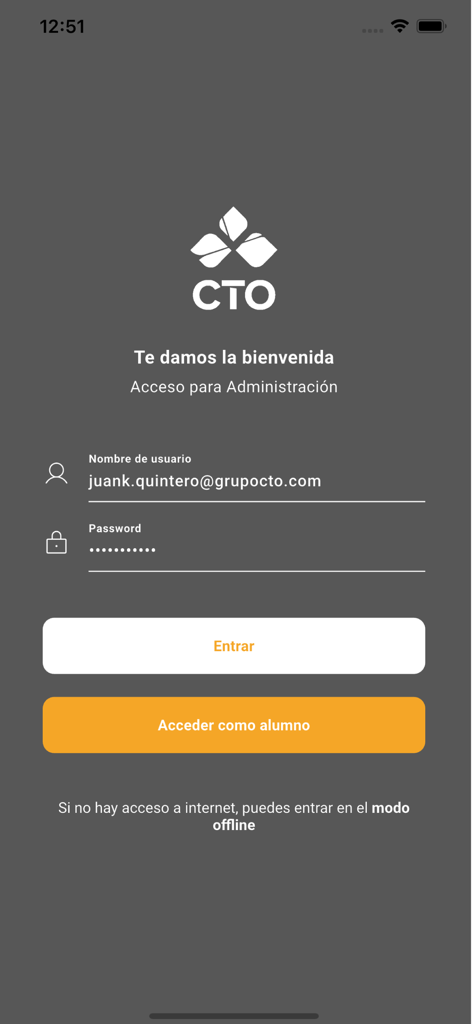 Pantalla de inicio de sesión de la app de preparación para exámenes médicos CTO con opciones de acceso para administradores y estudiantes
