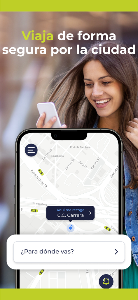 Mulher usando o aplicativo Taxis Libres para reservar uma corrida segura na Colômbia com um mapa mostrando táxis próximos