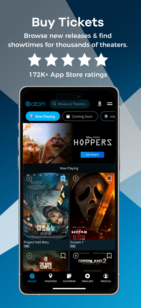 Atom - Movie Tickets & Times - Screenshot dell'app Atom Tickets su iPhone che mostra gli orari dei film e le nuove uscite con valutazioni elevate degli utenti