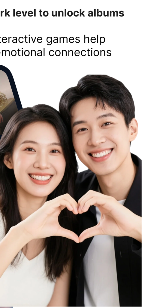 Spark - AI Metaverse Dating - Um jovem casal feliz fazendo um formato de coração com as mãos para representar conexão emocional