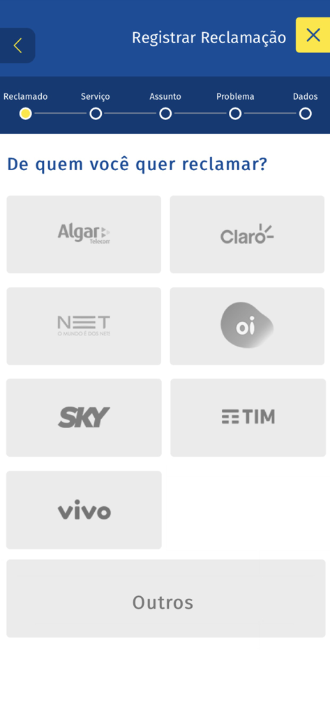 Tela do aplicativo Anatel Consumidor mostrando logotipos de operadoras de telecomunicações brasileiras para selecionar para uma reclamação formal.