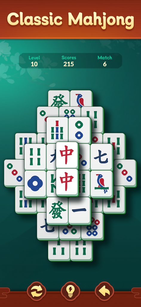 Jugabilidad de Mahjong Shanghai Puzzle mostrando fichas clásicas grandes en una disposición tradicional de solitario.