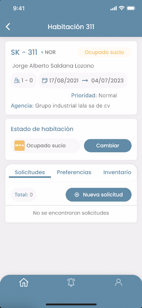 Innsist HoS - A mobile interface of the Innsist HoS app showing hotel room occupancy status and guest information.