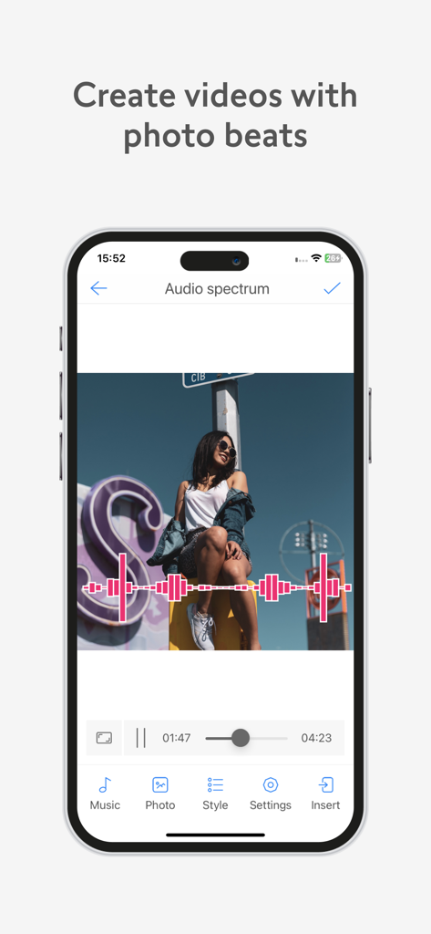 VivuVideo Maker & Editor - Mobile app interface of VivuVideo Maker and Editor showing an audio spectrum effect on a photo.