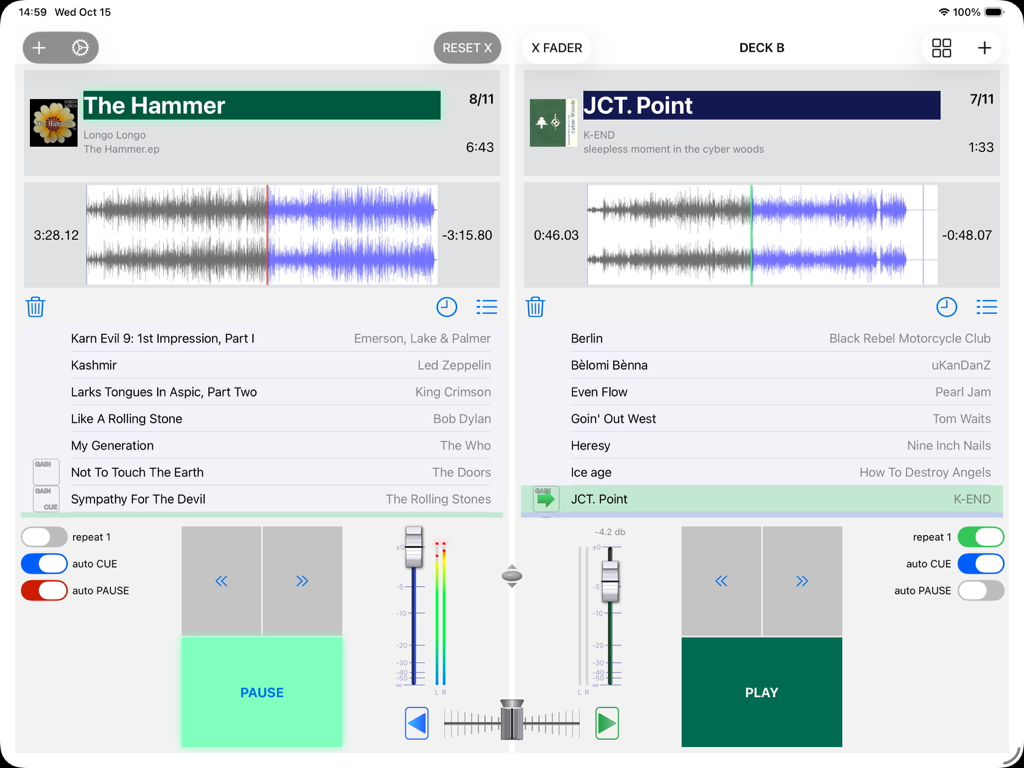 PlayBacker for iPad - Interfaz de la aplicación PlayBacker para iPad con decks de audio duales con formas de onda, listas de reproducción y controles de reproducción.