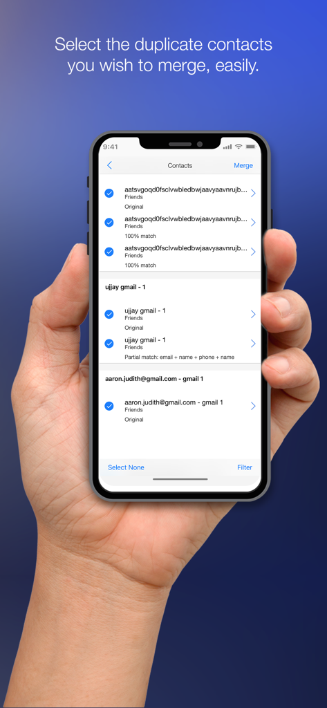 Benutzeroberfläche der Cleanup Duplicate Contacts App, die eine Liste ausgewählter doppelter Einträge für die Zusammenführung auf einem iPhone-Bildschirm anzeigt.