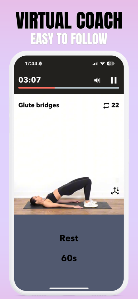 Booty Workout: Glutes & Squat - Una mujer realizando una elevación de glúteos en una esterilla de yoga dentro de la interfaz del entrenador virtual de la aplicación de fitness.