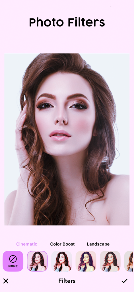 Blur Face - AI Photo Blur - Interface utilisateur de l'application Flouter Visage affichant diverses options de filtres photo appliquées à un portrait.