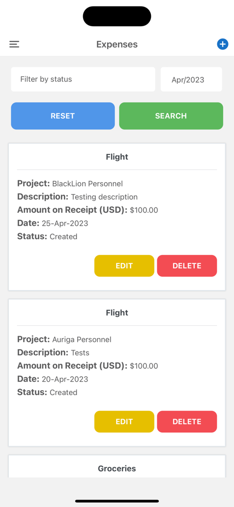Interface móvel mostrando uma lista de despesas de negócios com detalhes do projeto, valores e opções de edição ou exclusão