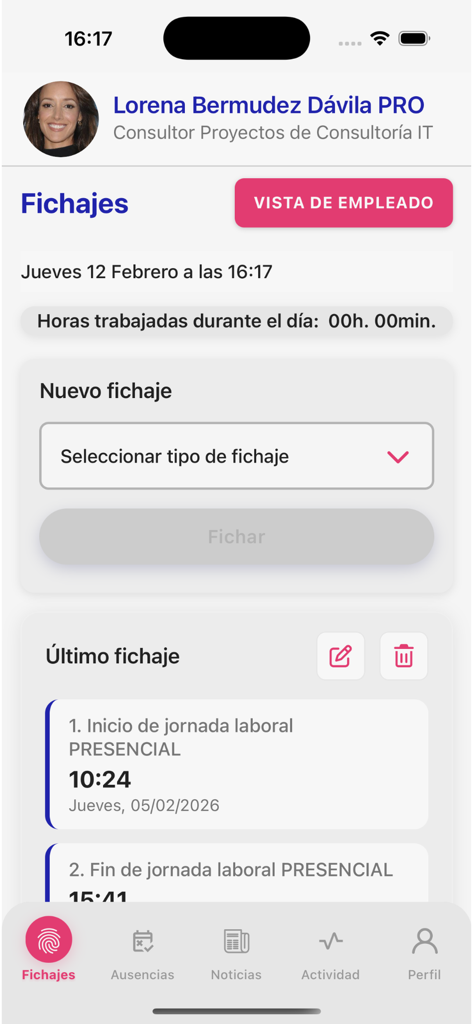Employee time tracking and attendance interface in the MyTeam2Go v2 app