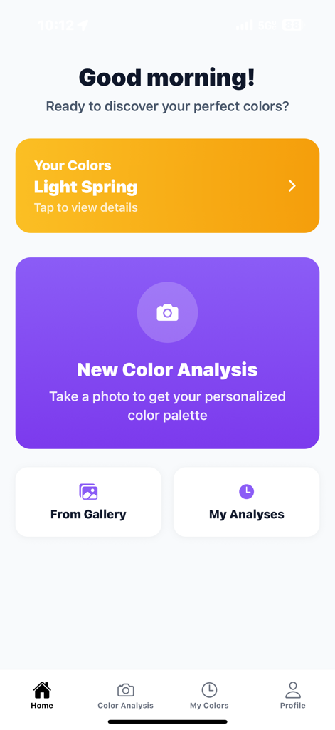 Schermata principale dell'app MyColor AI che mostra i risultati del colore personale per la Primavera Chiara e un pulsante per avviare una nuova analisi del colore