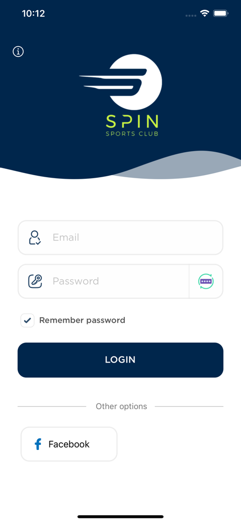 Pantalla de inicio de sesión de la aplicación Spin Padel Club con campos de correo electrónico y contraseña y opción de inicio de sesión con Facebook