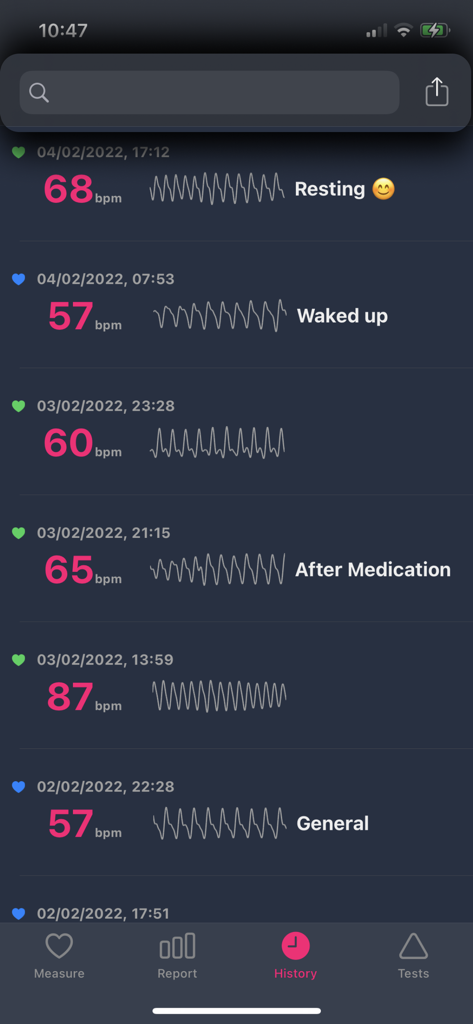 AccuRate Heart Rate Monitor - Registro del historial de frecuencia cardíaca que muestra mediciones de BPM y etiquetas como en reposo y despierto