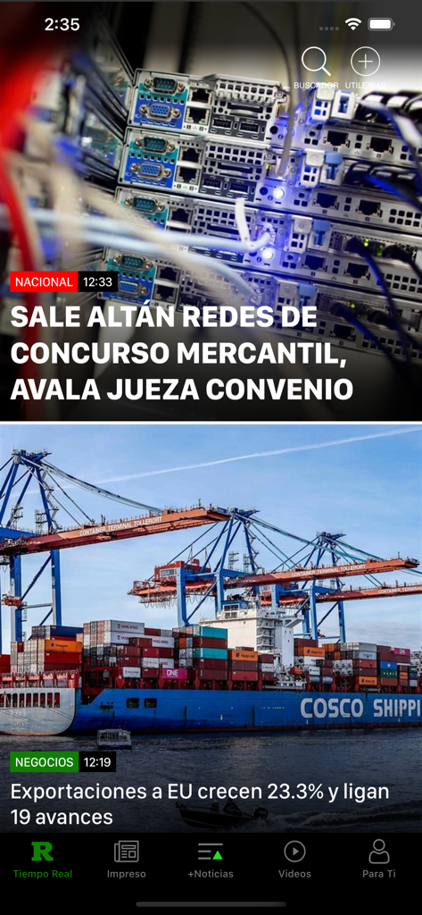 REFORMA news app interface displaying real-time national and business headlines in Spanish