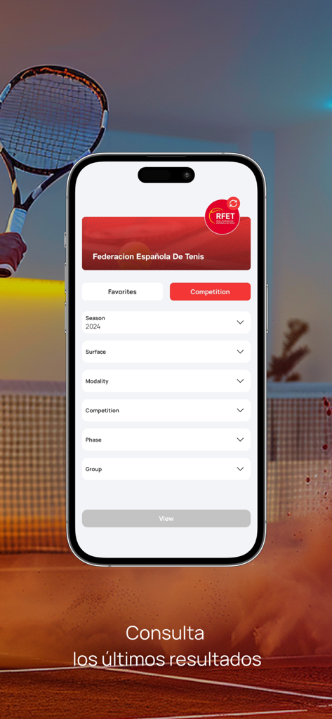 RFET - Ein Smartphone, das die RFET-App-Oberfläche zur Filterung von Tenniswettbewerben nach Saison und Belag anzeigt
