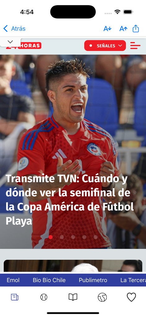 Diarios de Chile - Sports news article about a beach soccer match displayed in the Diarios de Chile app