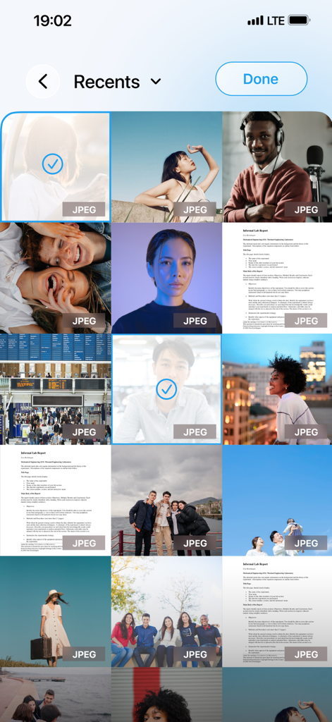 PDF Converter – Photos to PDF - Interfaccia dell'app mobile che mostra una galleria di foto e documenti scansionati con elementi selezionati per la conversione in PDF