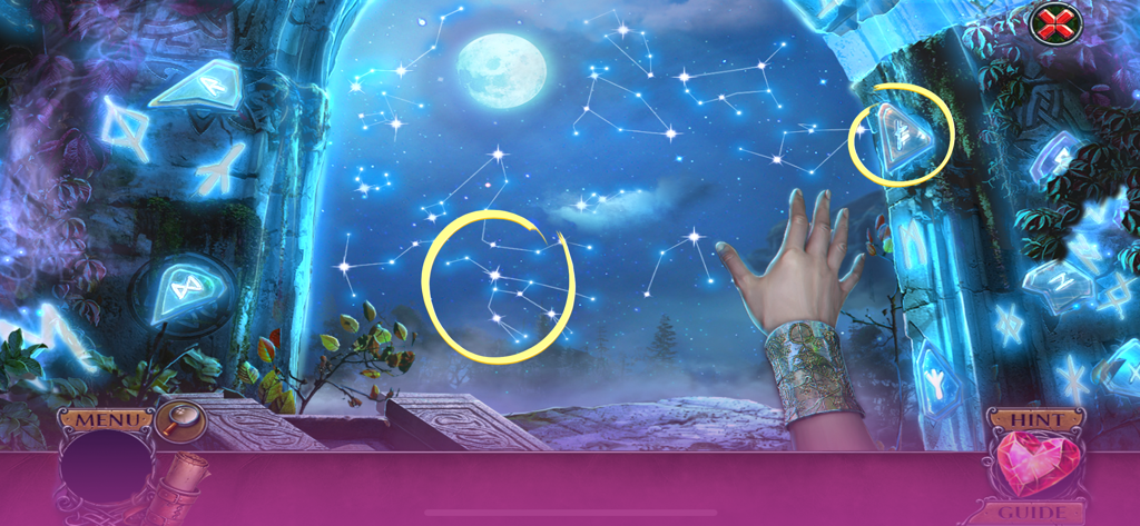 Una scena di enigmi celestiali in Immortal Love Treasure con rune luminose e costellazioni sotto una luna piena.