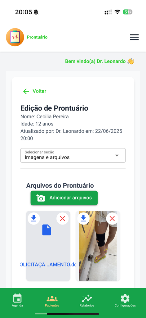Meus Pacientes Online - Mobile app screen for managing patient medical records and uploaded files