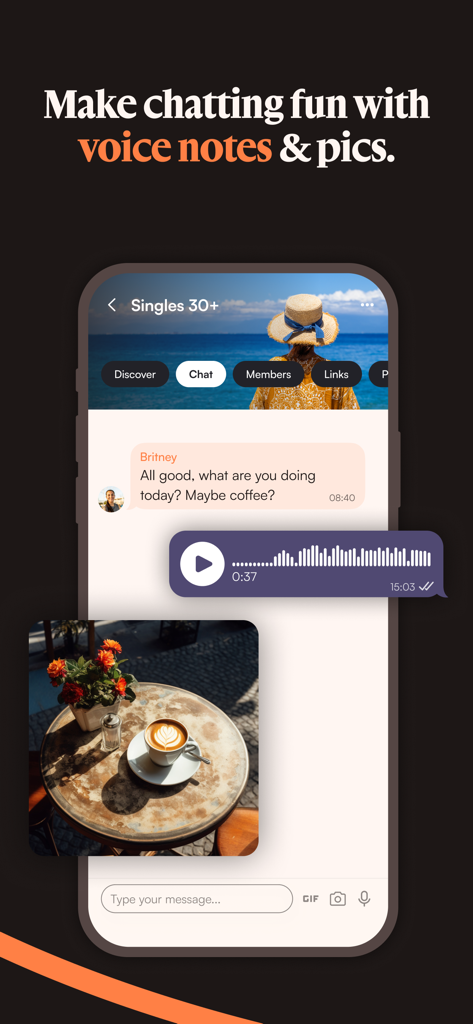 Jaumo Dating App: Flirt & Chat - Interfaz de chat de la app de citas Jaumo mostrando a un usuario enviando notas de voz y fotos a un match.