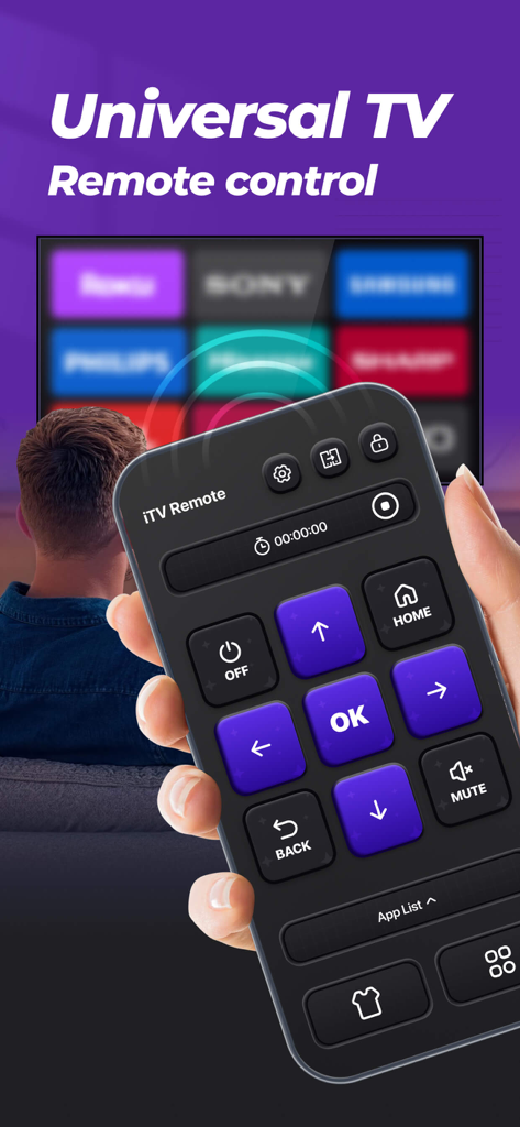 iTV Remote: Universal Control - Una mano sosteniendo un iPhone que muestra la interfaz de la aplicación iTV Remote con un Smart TV al fondo