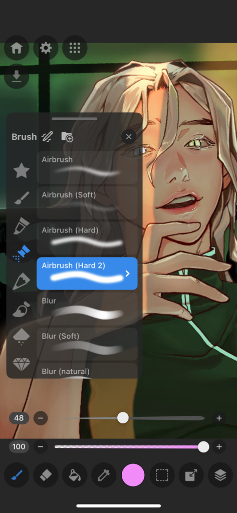 Interfaz de la aplicación de dibujo MediBang Paletta que muestra un menú de selección de pinceles con opciones de aerógrafo y desenfoque sobre un retrato digital