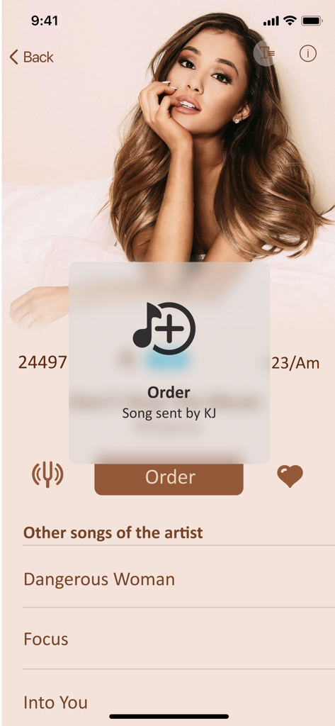 EvoClub User - Bestätigungsbildschirm in der EvoClub User App, der eine an den DJ gesendete Karaoke-Songanfrage anzeigt