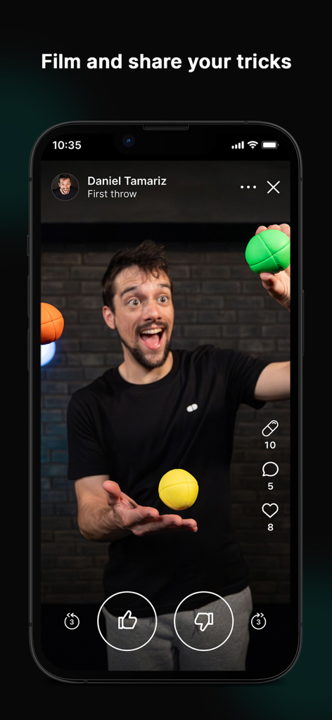 Skill Addicts – Play & Learn - Skill Addicts app interface displaying a filmed juggling trick with community interaction buttons.