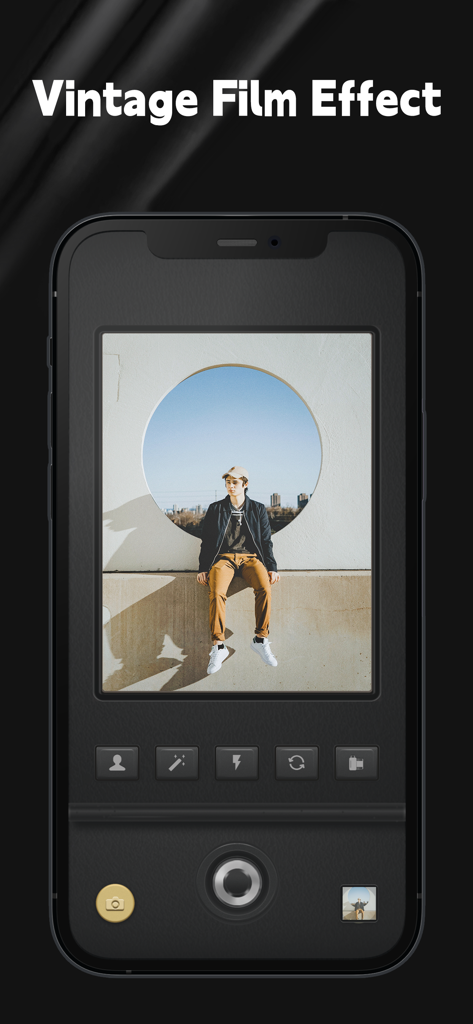 Dazz Cam app interface showing a vintage film effect on a photo
