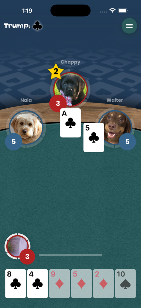 iPitch - Gameplay of the iPitch card game showing personalized dog photo avatars and clubs as the trump suit