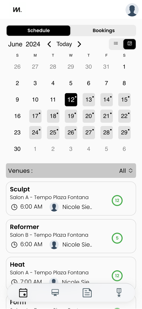 Tempo Wellness - Interfaz del calendario de clases de la aplicación Tempo Wellness con un calendario y sesiones de fitness.