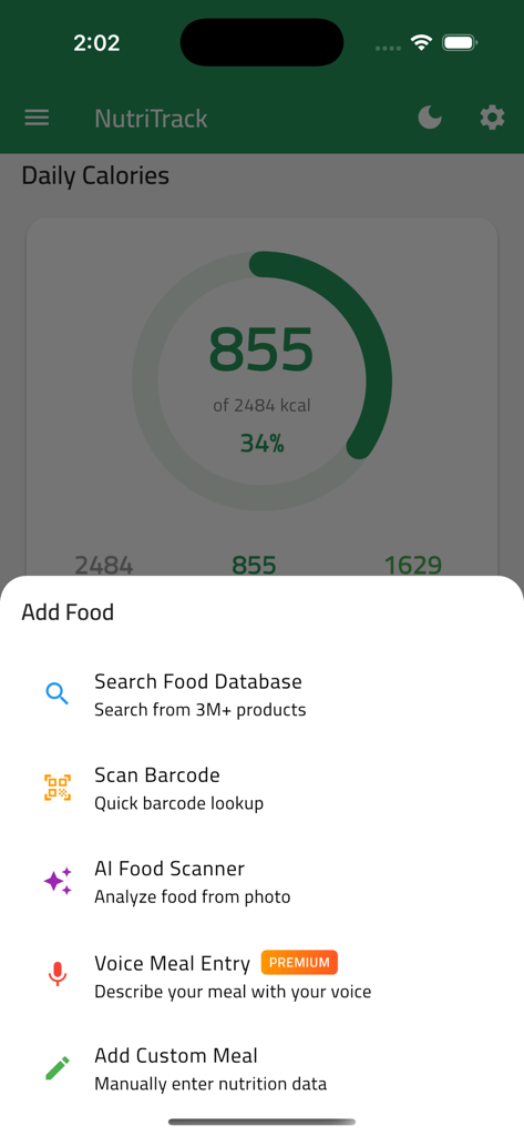 Interfaz de la aplicación NutriTrack que muestra opciones para añadir alimentos usando el escáner de IA, código de barras o entrada de voz.