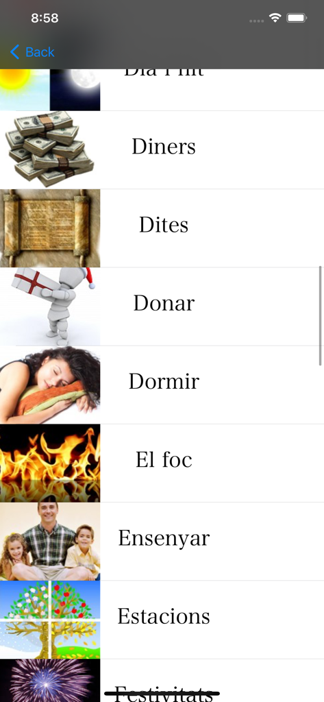 Lista de categorías de refranes en la aplicación Refranyer Català con iconos ilustrativos para temas como dinero, sueño y estaciones.