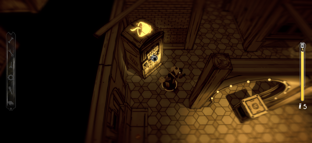 Bendy: Lone Wolf - Boris der Wolf interagiert mit einem Bacon Soup-Automaten im dunklen, tintengetränkten Studio von Bendy Lone Wolf.