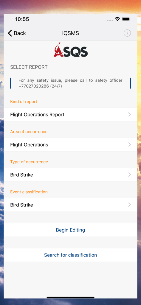 IQSMS Reporting - The report selection screen of the IQSMS Reporting app displaying options for a flight operations safety report regarding a bird strike.