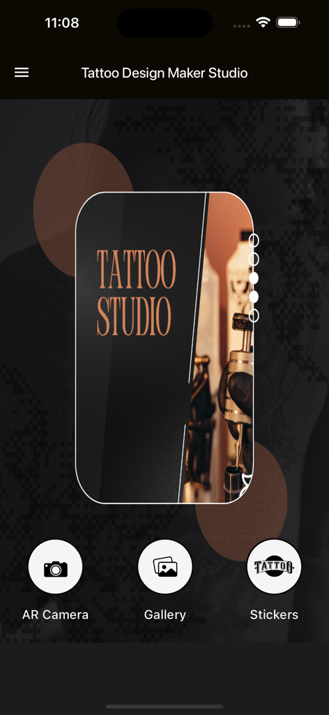 Tattoo Design Maker Studio - La pantalla de inicio de la aplicación Tattoo Design Maker Studio con botones de navegación para Cámara AR, Galería y Stickers.