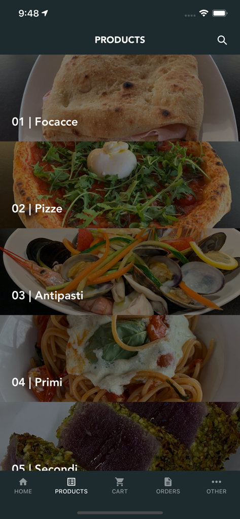 nana banana - Menú de productos de la app móvil Nana Banana que muestra categorías de comida como pizza y pasta con fotos