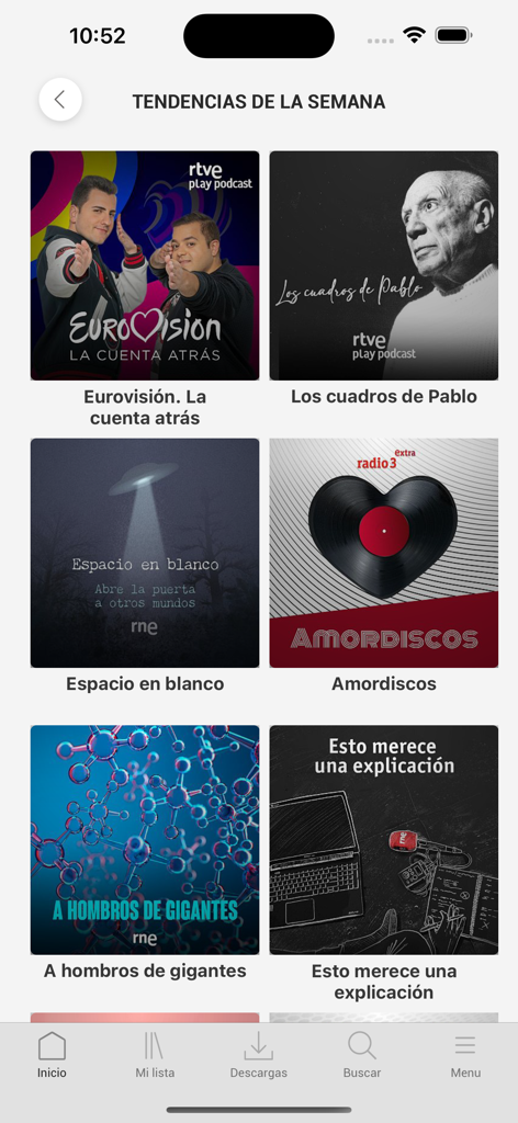 Interfaz de la aplicación RNE Audio mostrando podcasts y programas de radio de tendencia en vista de cuadrícula.