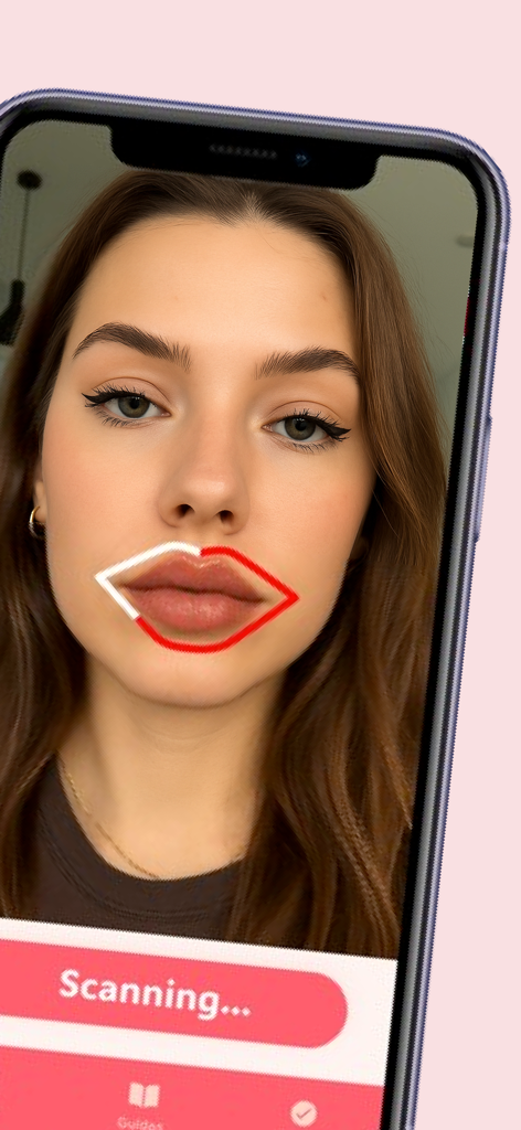 FaceMap: AI Face Comparison - Un smartphone montrant l'application FaceMap scannant les lèvres d'une jeune femme avec une superposition d'IA