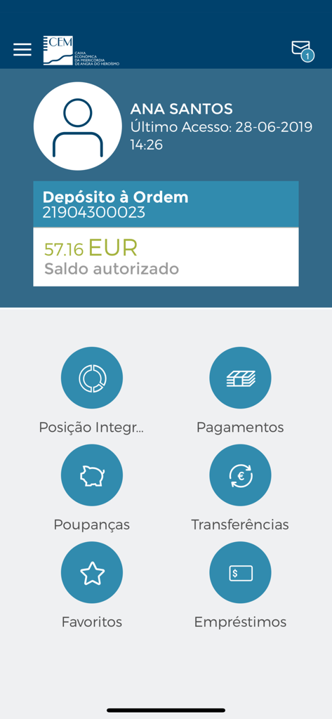 netCEM - Pantalla de inicio de la aplicación de banca móvil netCEM que muestra el saldo de la cuenta y las opciones de menú para pagos y transferencias.