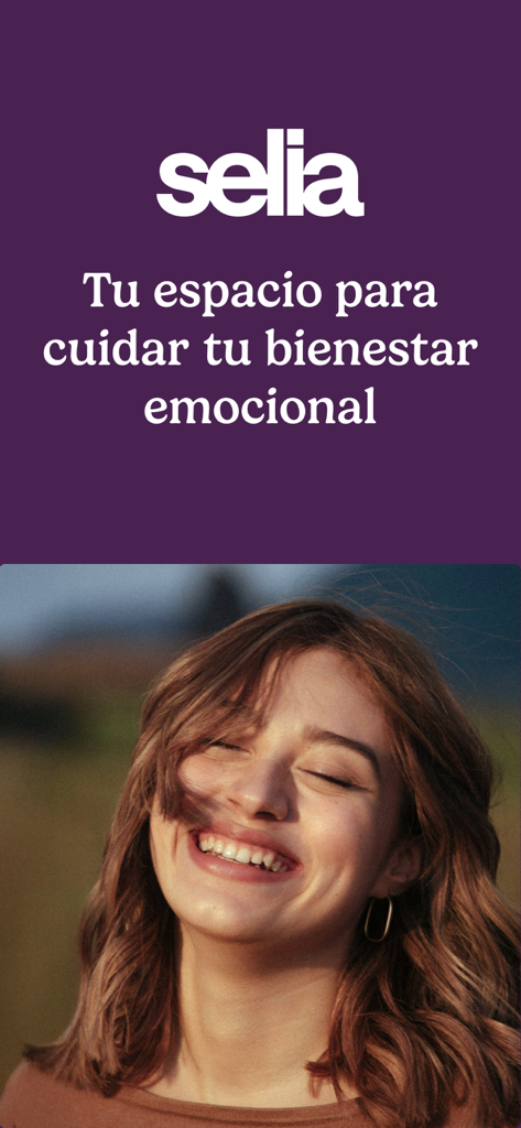 Selia: Bienestar Mental - Seliaアプリの紹介画面。笑顔の女性とスペイン語での感情的ウェルビーイングに関するテキストが表示されています。